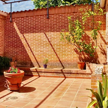 Charming House In With Terrace And Fireplace 度假居 Castilblanco