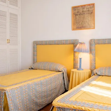 Charming House In With Terrace And Fireplace Castilblanco